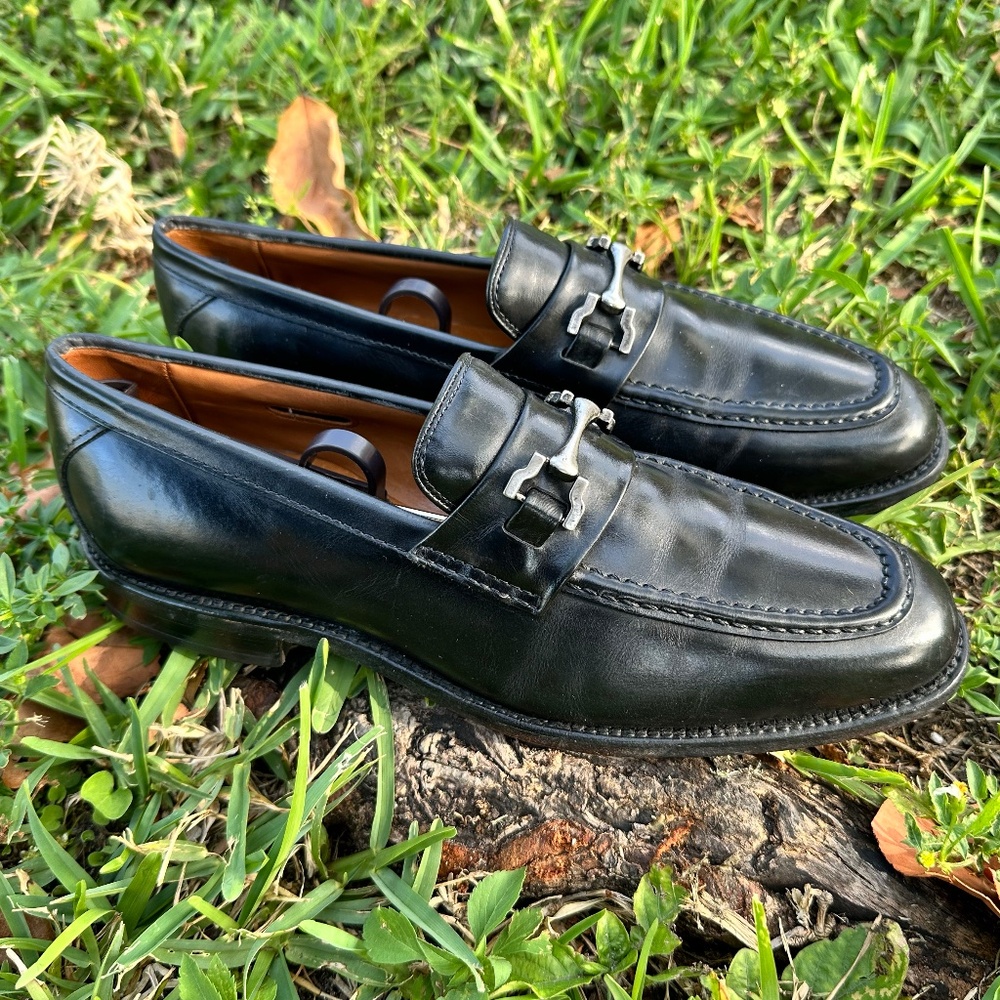 Allen Edmonds Heathwood Black Horsebit Leather Loafer Shoes.